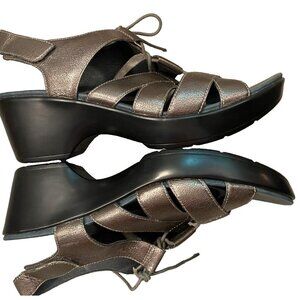 Dansko Womens Bronze Metallic Leather Wedge Sandals Size 11/42 Lace-Up Shoes